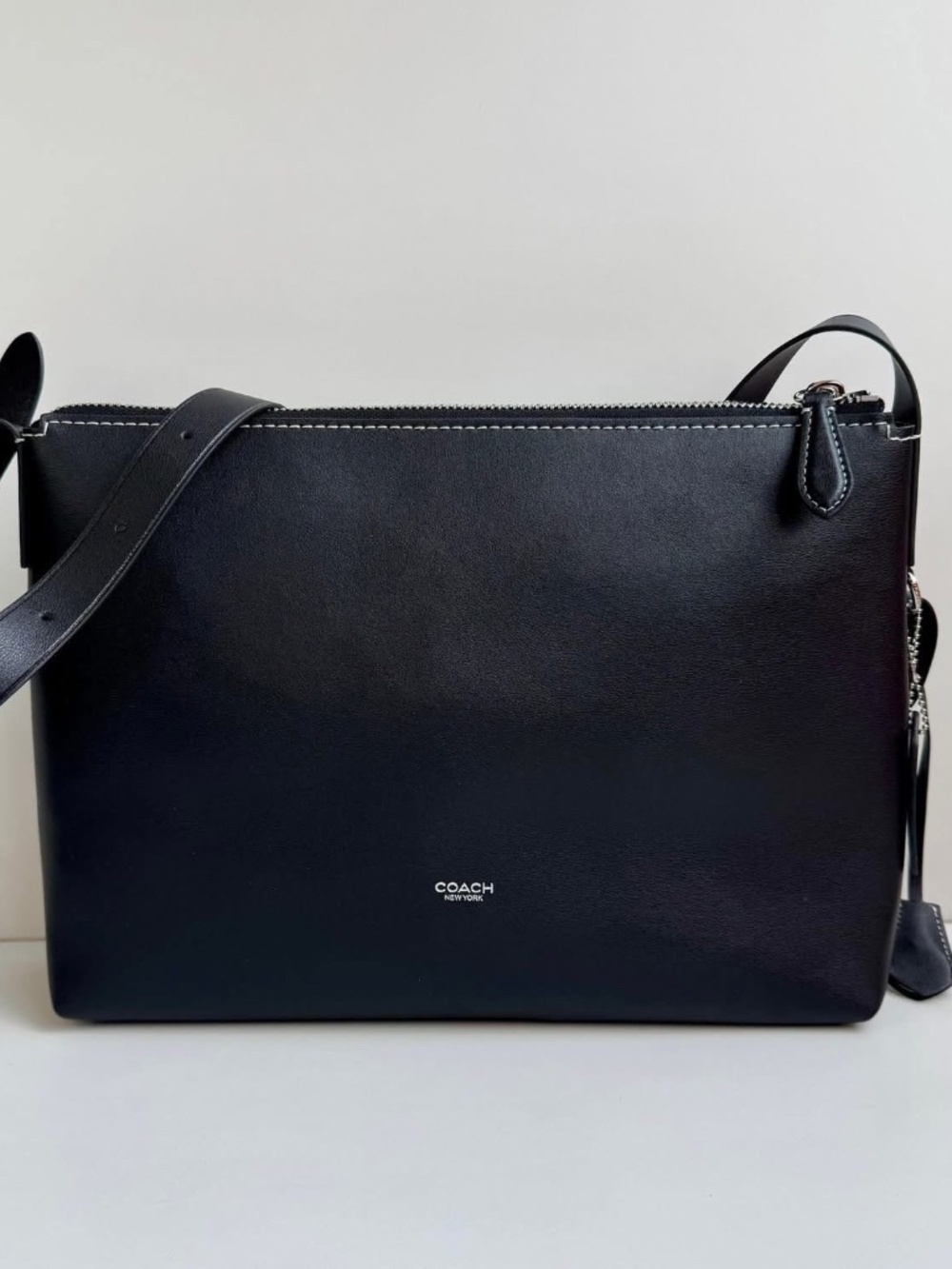 Coach Mott Messenger 33